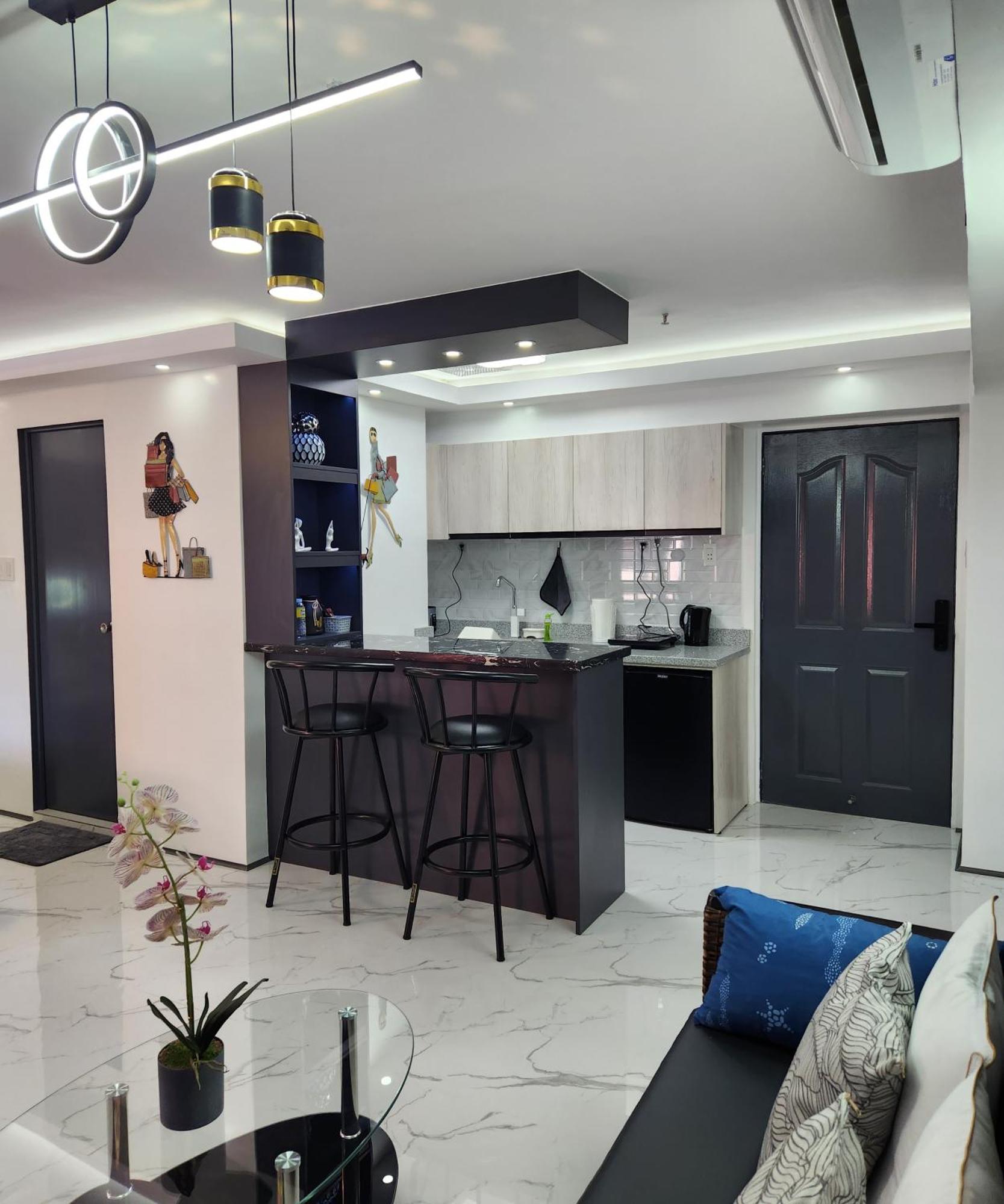 Condo Azur Suites B207 Near Airport, Netflix, Stylish, Cozy With Swimming Pool Lapu-Lapu City Buitenkant foto