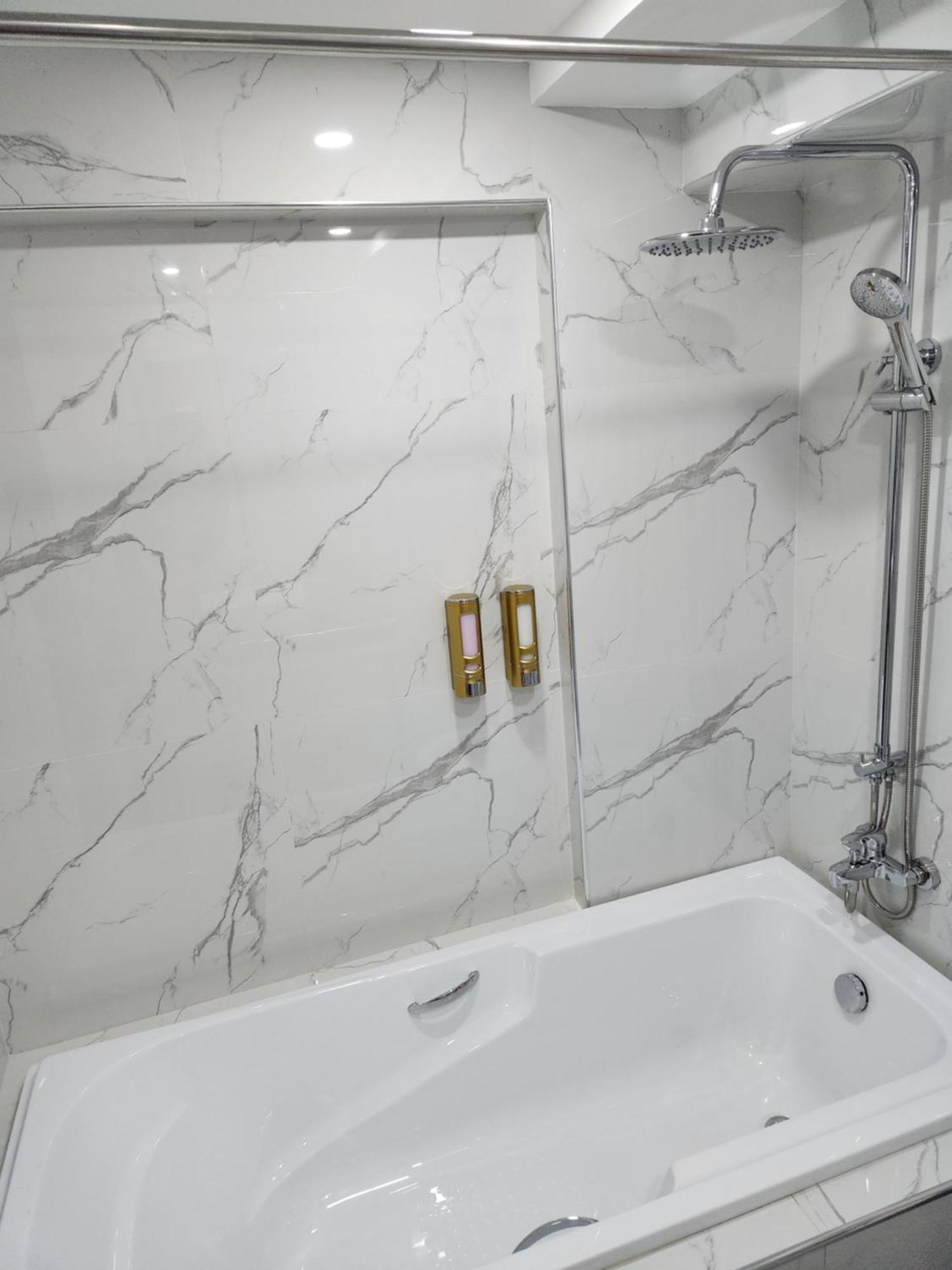 Condo Azur Suites B207 Near Airport, Netflix, Stylish, Cozy With Swimming Pool Lapu-Lapu City Buitenkant foto