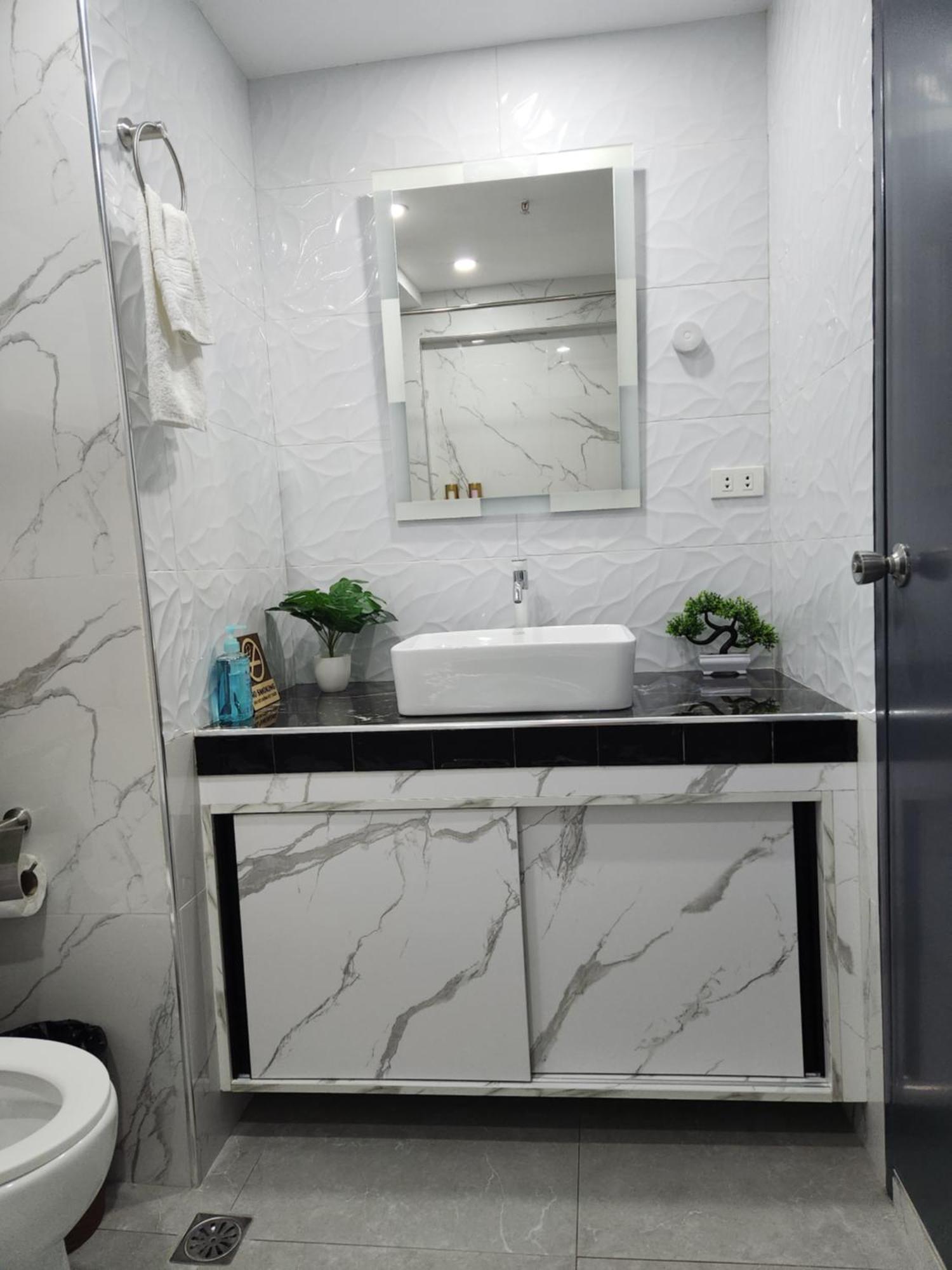 Condo Azur Suites B207 Near Airport, Netflix, Stylish, Cozy With Swimming Pool Lapu-Lapu City Buitenkant foto