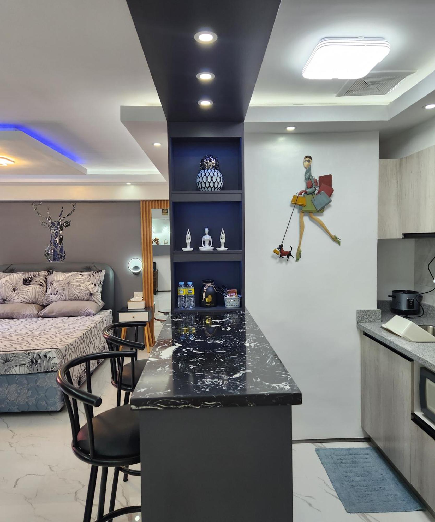 Condo Azur Suites B207 Near Airport, Netflix, Stylish, Cozy With Swimming Pool Lapu-Lapu City Buitenkant foto