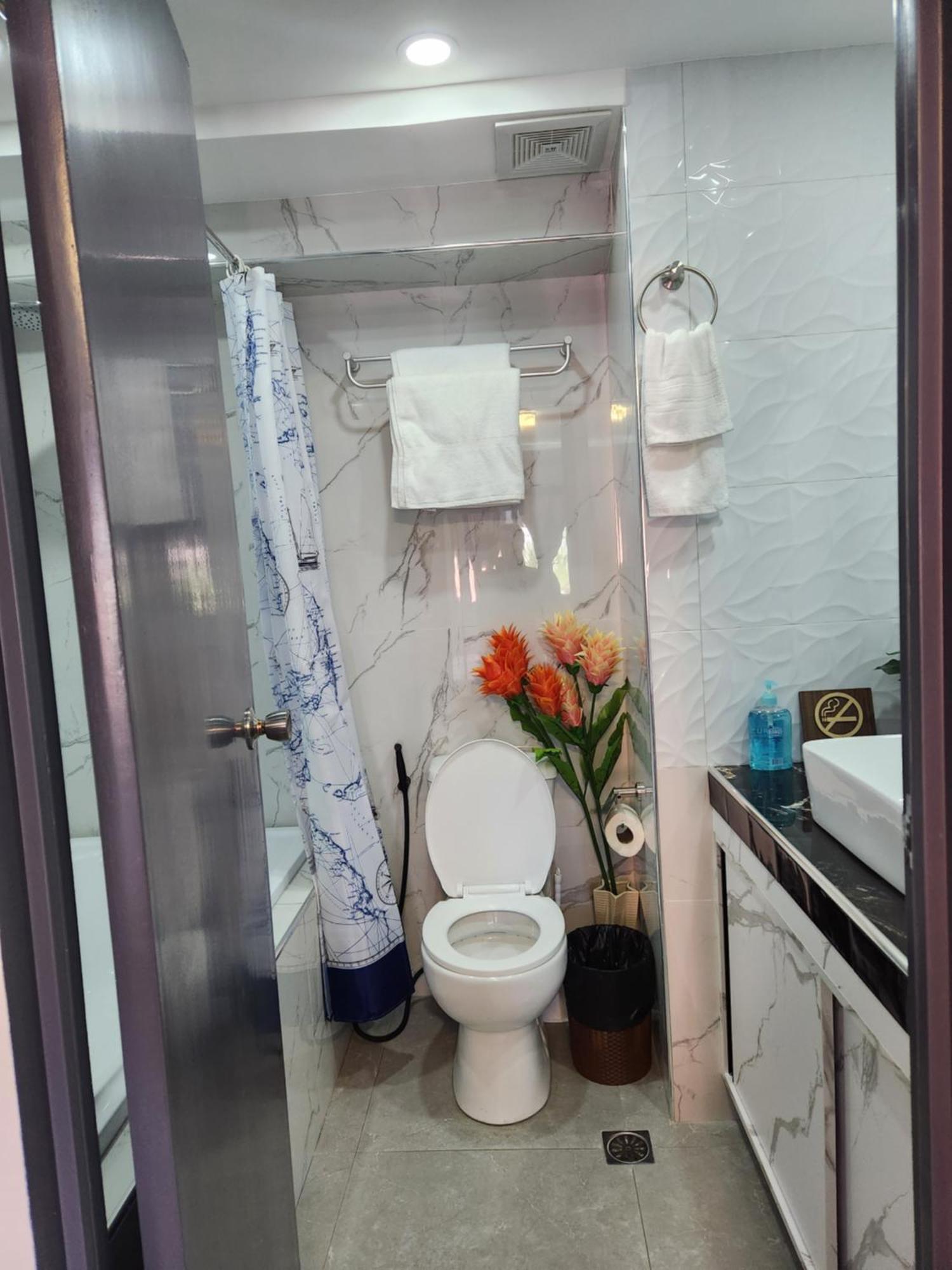 Condo Azur Suites B207 Near Airport, Netflix, Stylish, Cozy With Swimming Pool Lapu-Lapu City Buitenkant foto