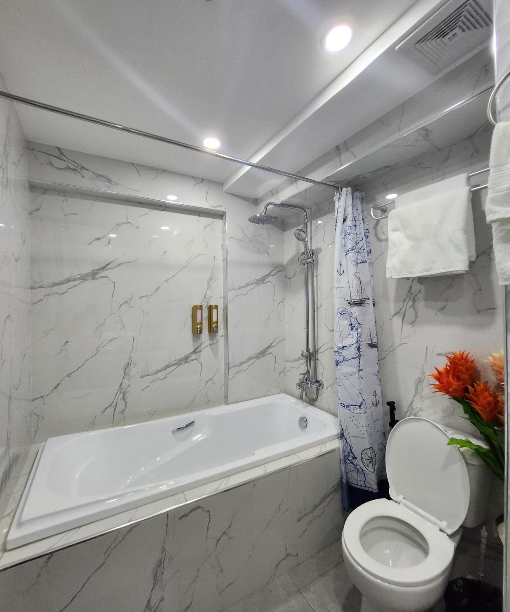 Condo Azur Suites B207 Near Airport, Netflix, Stylish, Cozy With Swimming Pool Lapu-Lapu City Buitenkant foto
